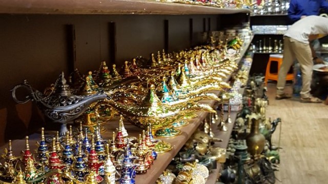 Shopping in Mutrah Souk